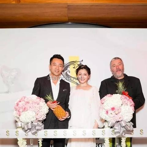 汪小菲大婚當(dāng)晚 S媽連發(fā)6條帖子：一場家庭情感的風(fēng)云變幻