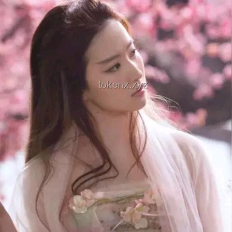 戴230萬耳環(huán)女星豪宅曝光，億萬資產(chǎn)引發(fā)公眾關(guān)注