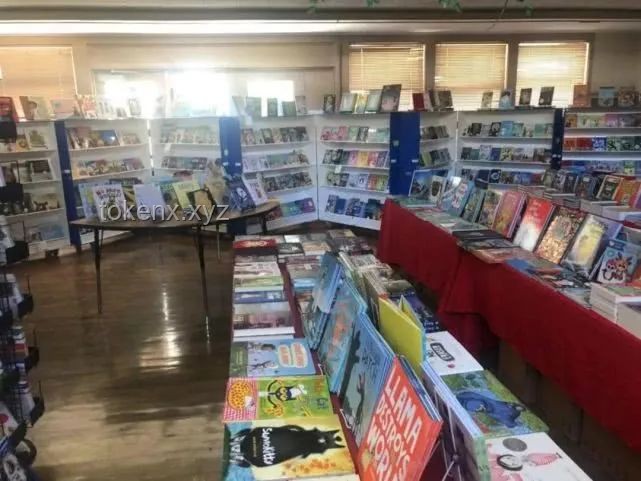 **打開書本里的世界，竟發(fā)現(xiàn)德州買槍如超市？親歷者的震撼分享**