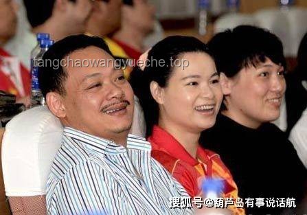 “家庭幽默趨勢(shì)：欠揍老婆現(xiàn)象與笑一整天文化的未來(lái)展望”