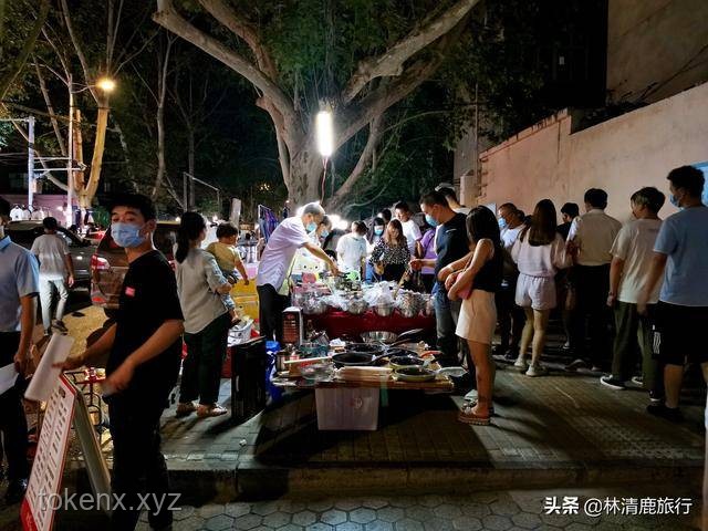 520愛(ài)的傳遞：女生以花為媒，夜市創(chuàng)新擺攤記