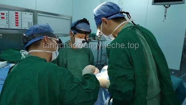 女子拔智齒后坐飛機創(chuàng)口高空爆血：口腔外科與航空醫(yī)學的交叉案例分析