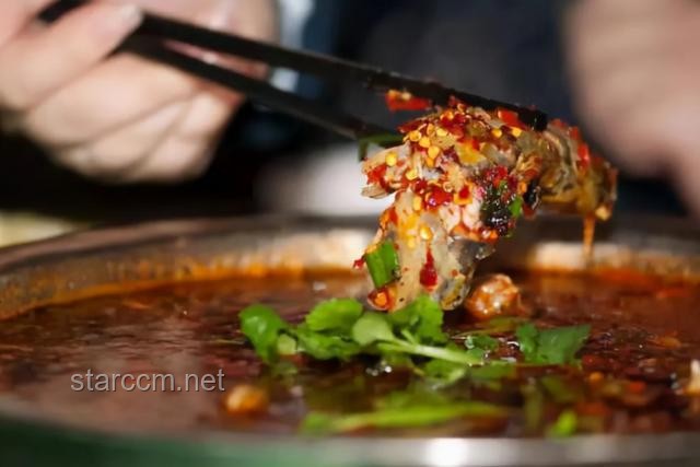 一個認真大姐開的普通東北菜館：深度解析“二探水一方魚館”