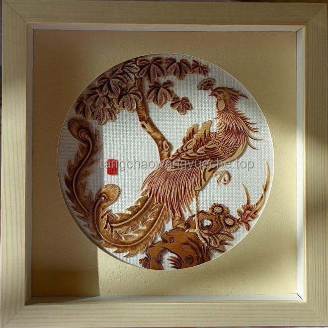 多種雕刻與繪畫(huà)藝術(shù)形式對(duì)比分析：牙雕、豆腐雕、口紅雕等創(chuàng)新玩法探索