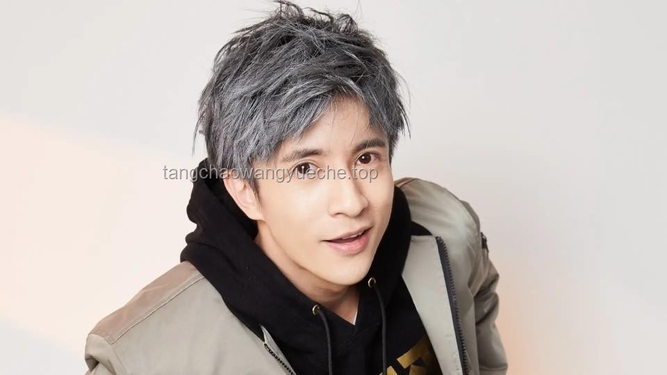 **劉宇寧直播掏出一張餅：明星直播互動與傳統(tǒng)營銷手段對比分析**