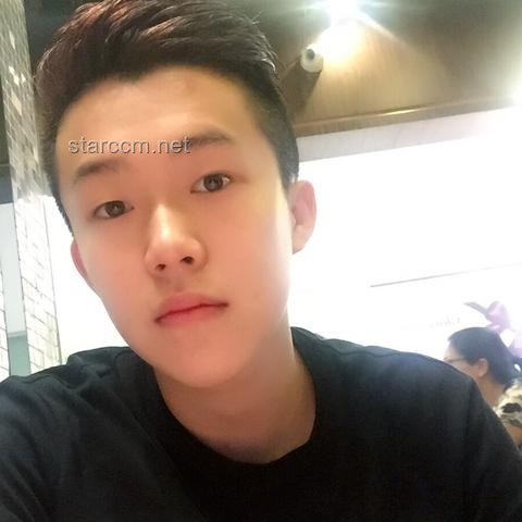 **王楚欽的爆沖：乒乓球界的震撼瞬間解析**