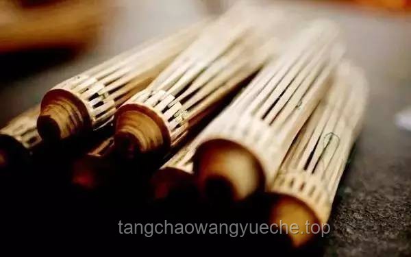 油紙傘行業(yè)深度洞察：古韻新生，傳統(tǒng)工藝的現(xiàn)代轉(zhuǎn)型