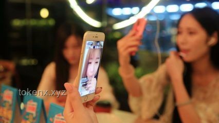 女主播拒絕“擦邊”被起訴：網(wǎng)絡(luò)直播行業(yè)的道德底線與法律邊界
