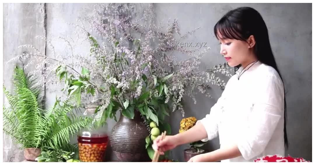 李子柒閉關(guān)半年后現(xiàn)身婺源：如何有效管理與提升個(gè)人品牌影響力