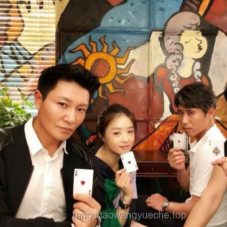 如何妥善處理李乃文唐旭演出哽咽悼念朱媛媛的情感表達(dá)與舞臺效果平衡