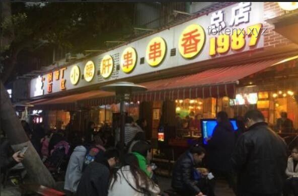 特廚探店：揭秘濟(jì)南必排隊(duì)美食圣地，本地人摯愛的秘密！