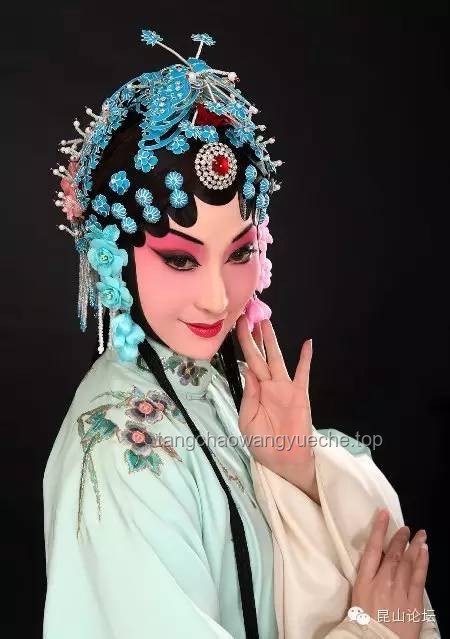 “你可能不認(rèn)識(shí)我，但一定聽(tīng)過(guò)我做的昆曲”：昆曲藝術(shù)的新趨勢(shì)與未來(lái)展望