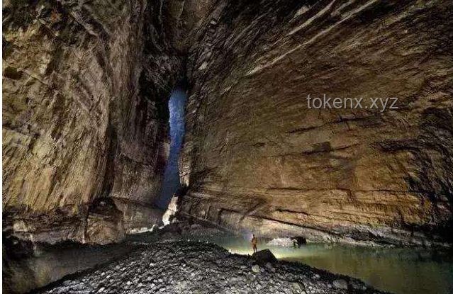 為追巨型鯰魚探險者被困洞穴深處，救援難度致認定溺亡放棄救援案例分析