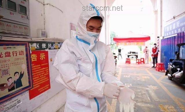 **大白拔卡后戰(zhàn)力飆升，紅眼模式下的小秘密！??**