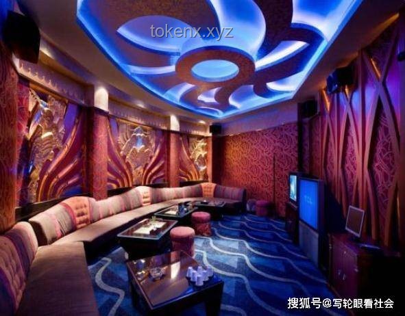KTV現(xiàn)狀探析：從年輕潮流到老年專屬，是真衰落還是新轉(zhuǎn)型？