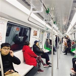 地鐵同站進(jìn)出未乘車仍被收費(fèi)2元：現(xiàn)象解析與行業(yè)趨勢