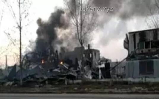 航拍視角下的山東化工廠爆炸：濃煙背后的深度解析