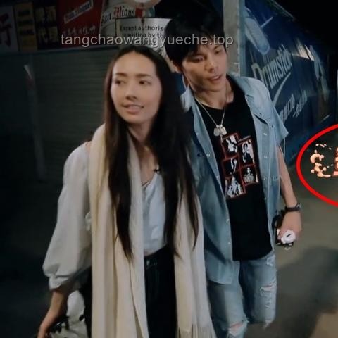 **女子攜20寸行李箱登機(jī)被指超標(biāo)：一次旅行的小插曲與攻略**