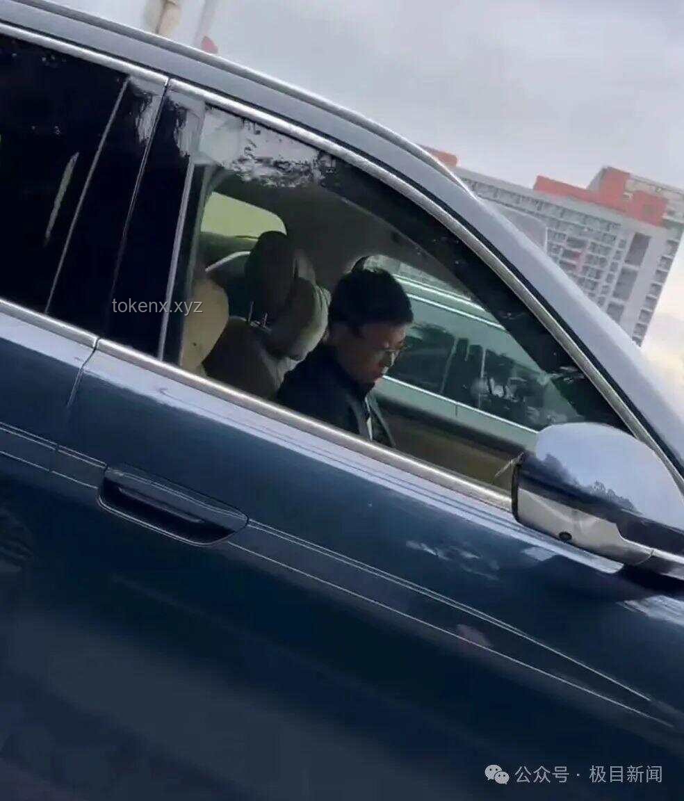 交警回應(yīng)余承東疑似開車睡覺：智能駕駛安全爭(zhēng)議再起