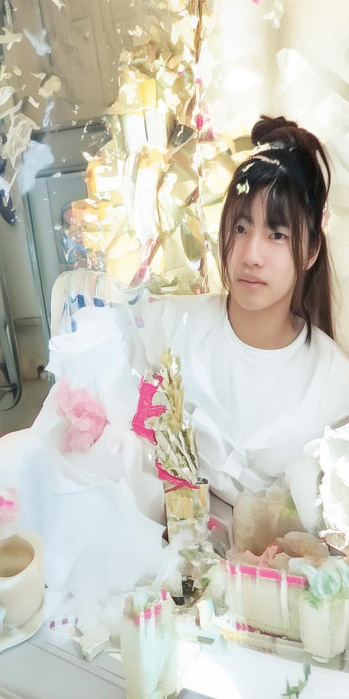 《素晴》4人組顏藝表情包熱度解析：B站UP主的創(chuàng)意狂歡與行業(yè)洞察