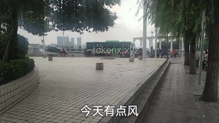 **05后女生跑外賣，堅韌擔(dān)當(dāng)養(yǎng)活全家**