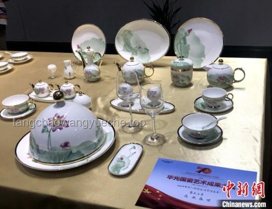 ??從泥巴到天價(jià)傳奇：非遺汝瓷的創(chuàng)新“煉金術(shù)”?
