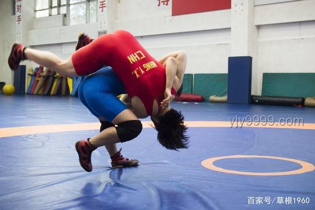 《高手打架，點到為止》：武術(shù)競技中的藝術(shù)與哲學