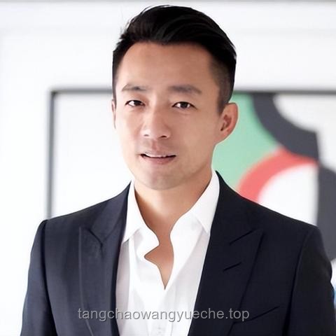 娛樂圈風(fēng)波再起：吳宗憲曝小S幫大S出軌細(xì)節(jié)，行業(yè)影響深度剖析