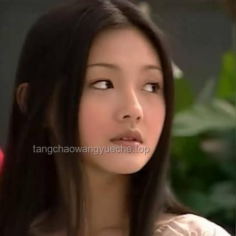 娛樂圈風(fēng)波再起：吳宗憲曝小S幫大S出軌細(xì)節(jié)，行業(yè)影響深度剖析