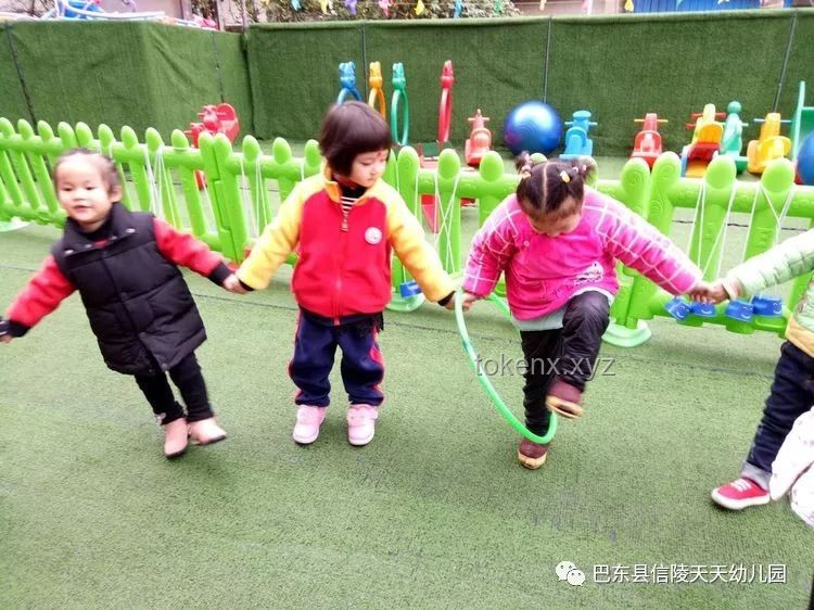 幼兒園放假，跳繩小白變身小達(dá)人的親子之旅??