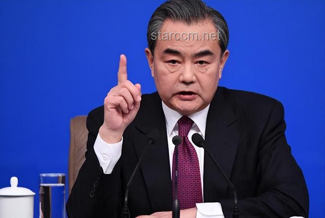 王毅抵達香港：見證國際調(diào)解院新時代的開啟