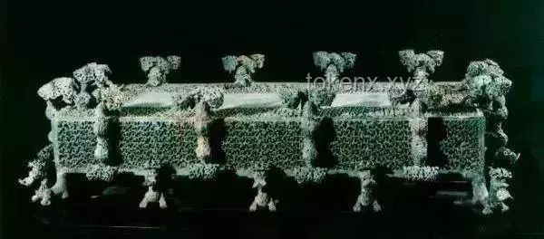 探秘文學意象：藏海囚禁香暗荼開虐的深度解讀