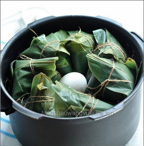 加熱粽子時，水煮VS上鍋蒸：科學(xué)解析與美味秘訣
