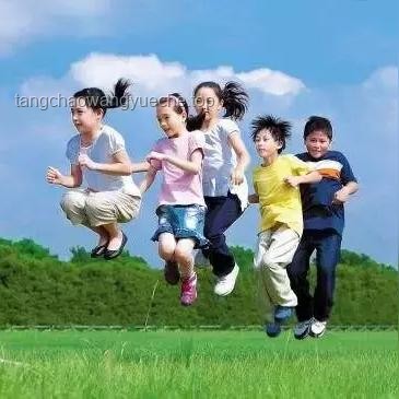 最能“長高”的運動，不是籃球也不是游泳，是這兩點：彈跳與伸展！