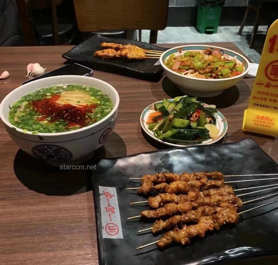 如何將面館打造成中年男人的精神碼頭？