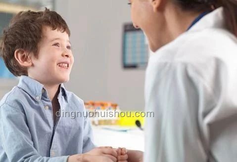 與抑郁癥少年同行：如何“站在一起”，共渡難關(guān)