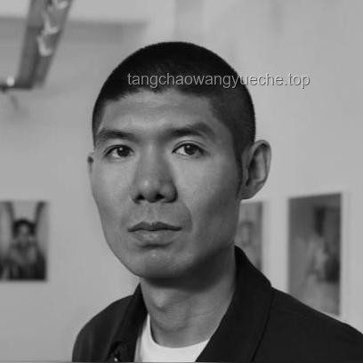 **與抑郁癥少年同行：理解“站在一起”的重要性**
