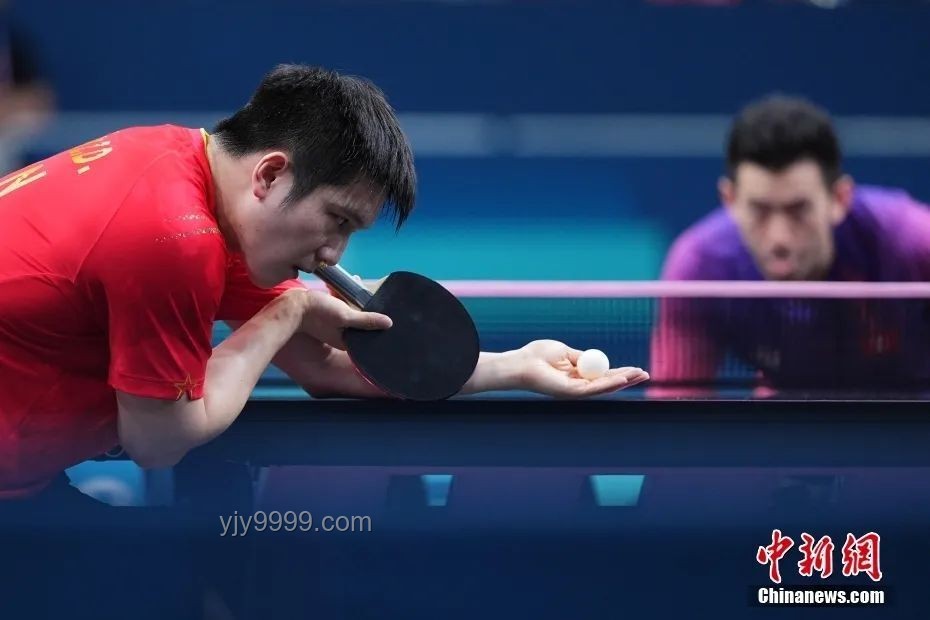 樊振東換衣逆轉(zhuǎn)：戰(zhàn)術(shù)與心理的雙重“換裝”藝術(shù)