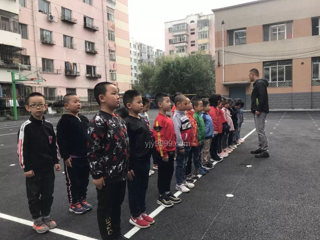 當(dāng)小朋友遇到三大步伐，萌娃兵王成長(zhǎng)記??