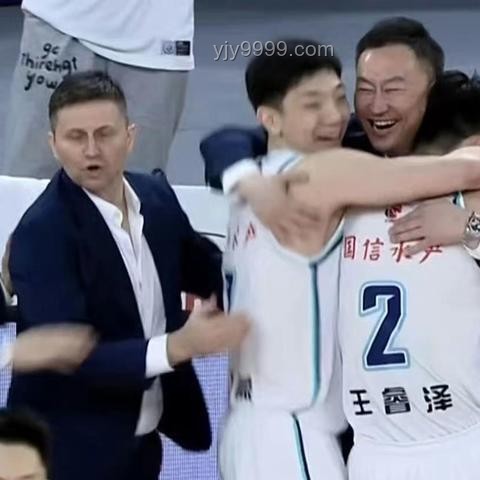 CBA勁旅遭大學生隊20分慘?。豪溟T背后的深思