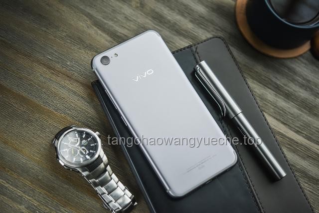 vivo手機(jī)續(xù)航拍照頂級(jí)外，如何玩轉(zhuǎn)膠片氛圍感？