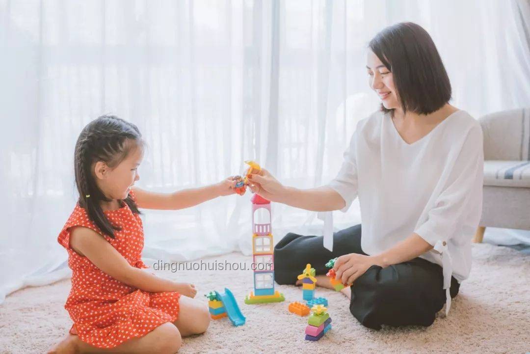 幼兒園放假，如何有效指導(dǎo)孩子學(xué)會跳繩？