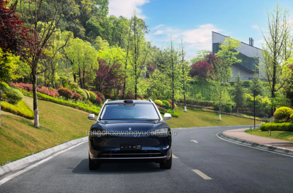 尊界S800售價(jià)70.8萬元起：超豪華汽車市場格局的革新者？