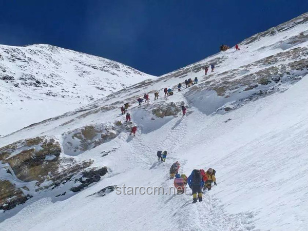 17歲中學生北坡登頂珠峰：壯舉與挑戰(zhàn)，南坡與北坡的對比