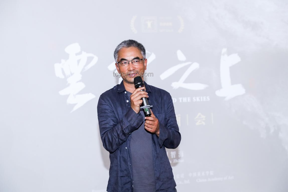 **鄭欽文跨界演繹“唱日不落”與職業(yè)網(wǎng)球生涯對比分析**