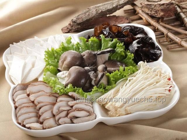 天生自帶鮮味食材大比拼：海鮮、菌菇、肉類與蔬菜的鮮味對決