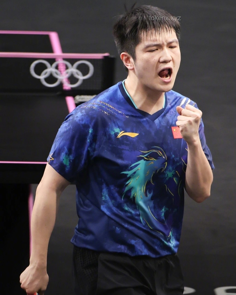 樊振東0-2落后選擇更換球衣，大逆轉(zhuǎn)背后的戰(zhàn)術(shù)與心理策略