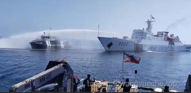 **在中國(guó)海警的黃巖島執(zhí)法巡查之旅：風(fēng)浪中的堅(jiān)守與成長(zhǎng)??**