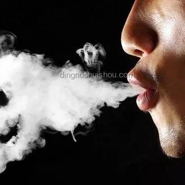 “最嚴(yán)控?zé)熈睢笔甑儯何鼰熣邷p少背后的創(chuàng)新思維與社會共治??