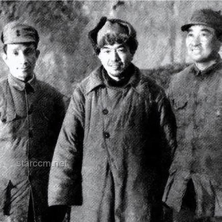 在深淵里起舞，在崩潰中舉杯：探索逆境中的積極心態(tài)與自我救贖